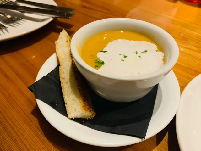 New Orleans Hotspot Restaurant: Trenasse