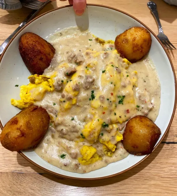 I'd Move to Charleston Just to Eat Here! 🍗🍩