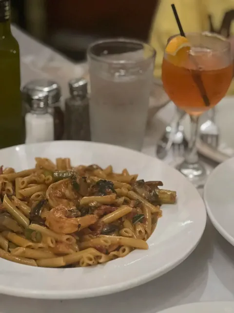 Massive Portions at This Chicago Italian Gem! 🍝✔️  