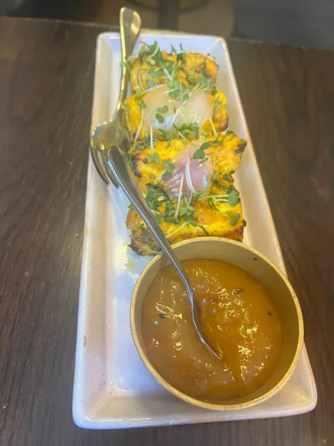 Indian Restaurant: A True Gem Away from the Hustle and Bustle! 🌿