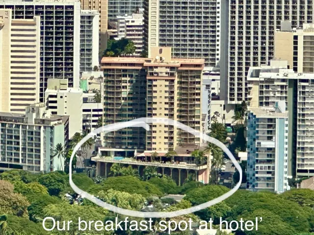 Great Hotel – Perfect for Work & Play! 💻🌴🍹