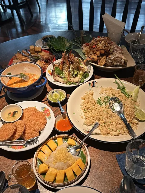 Check In at Bangkok's Michelin Thai Restaurant! 🌟