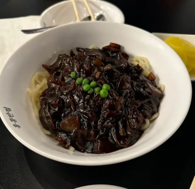 SD | Paik’s Noodle - Hong Kong Benjamin SD