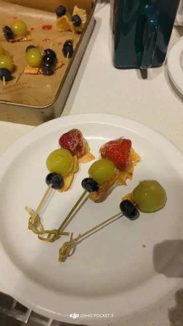 🍡 LA Food Trend Alert | Milk Skin Tanghulu Just Dropped!