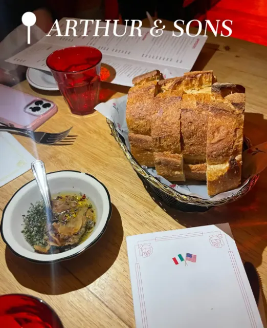 🌟 NYC Dinner Spot: Arthur & Sons 🍴