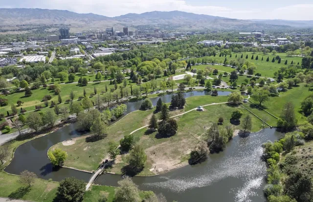 Dog-Travel 2025 Spring