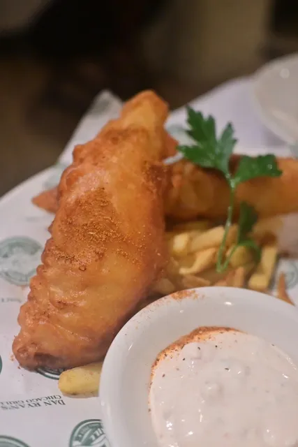 ​​Dan Ryan's Chicago Grill | Windy City Flavors That SLAP! 🍔🌪️​​