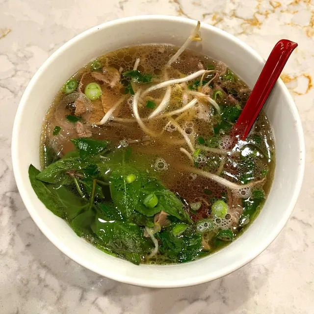 🍜 Fresh & Flavorful Pho in Midtown | A Vietnamese Gem