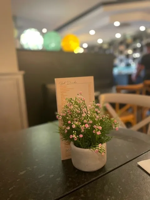 Albury's Cross-Border Culinary Gems 🍽️✨