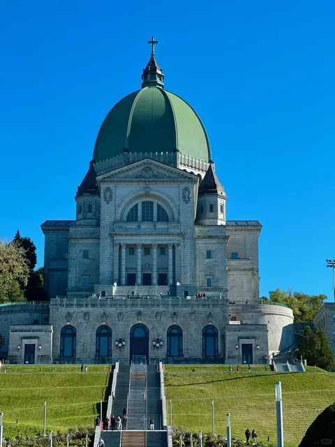 📸St. Joseph's Oratory in Montreal: A Serene and Majestic Sanctuary 