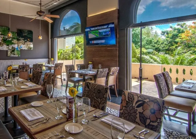 La Terraza Restaurante: Rooftop Dining Experience