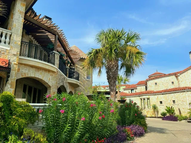 ⛳️ Adriatica Village, McKinney