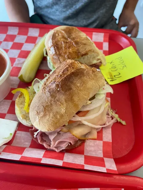 Cincinnati — Lunchtime Sandwiches 🥪✨