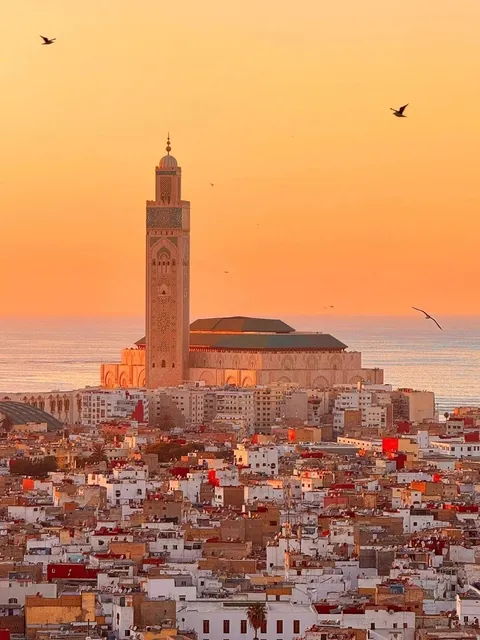 A Day in Casablanca: A Romantic and Retro Moroccan Journey