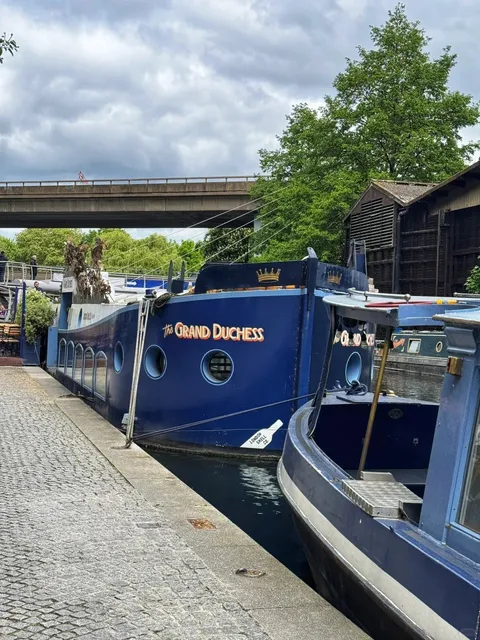  Little Venice Canal Festival – A Colorful Spring Escape! 🛶💐