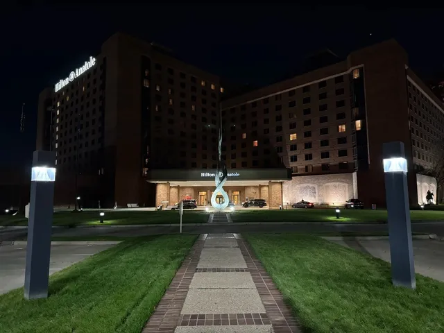 Dallas Anatole – A Hilton Steeped in Eastern Influence 🏮✨