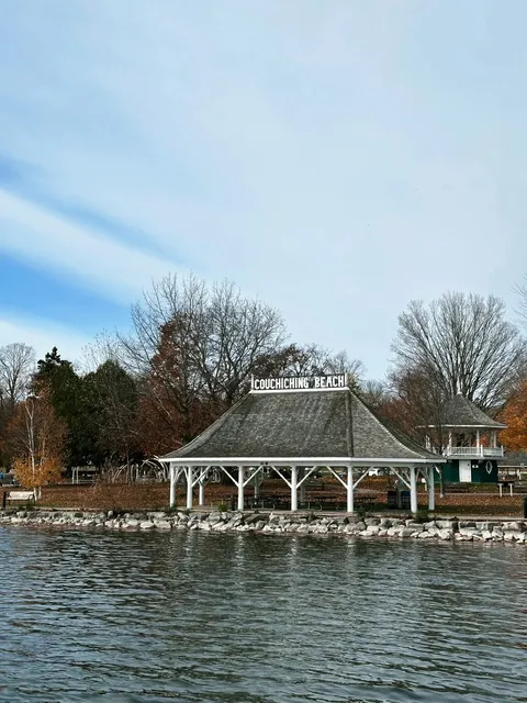 ☕️ Orillia's Lakeside Charm & That Insta-Famous Train Starbucks! �