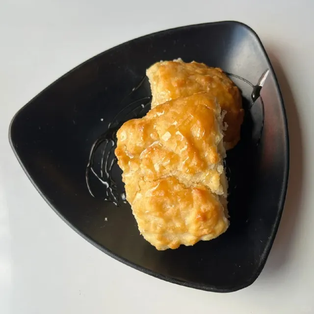 🍳 Buckhead Brunch Spot | Shrimp Pasta & Honey Biscuits!