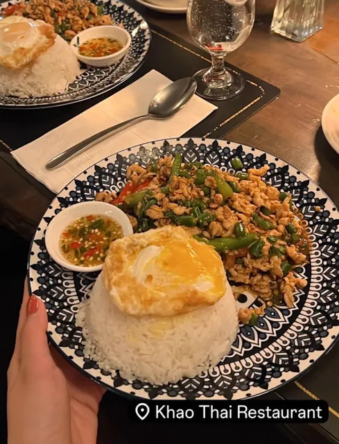 🍽️ Ottawa Food Guide | From Thai to Korean Flavors