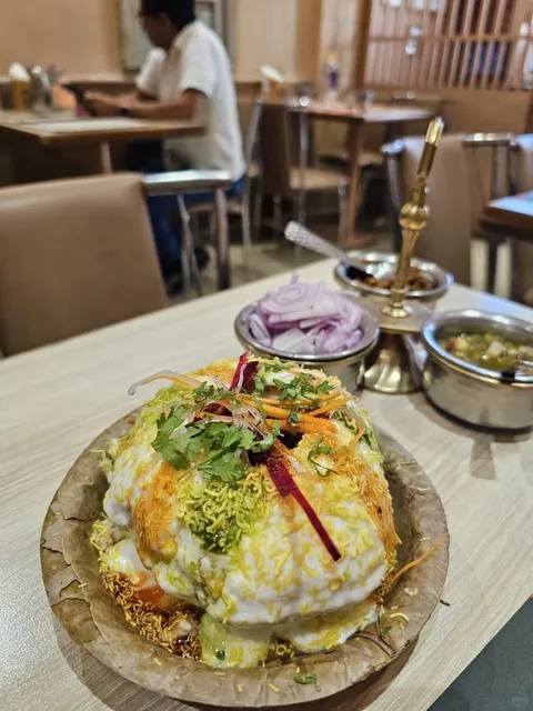  Oye Kake: Mumbai’s Vegan Punjab on a Plate!