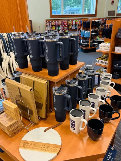 🩵 A Day Trip to "Dangerous" Baltimore – JHU Edition 🚇