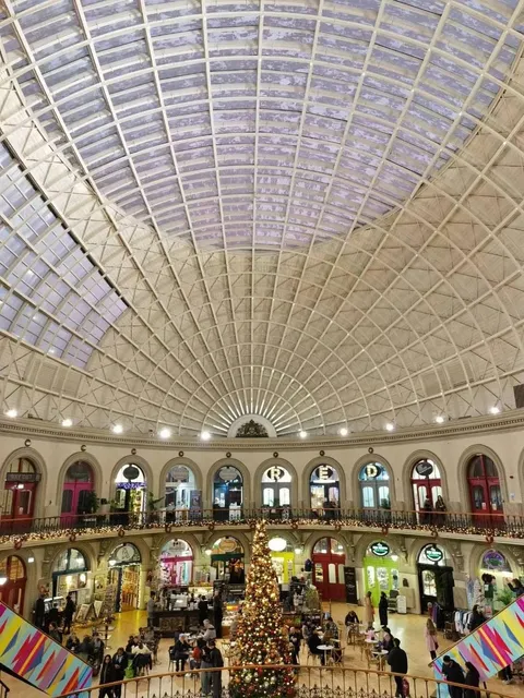 🇬🇧 Leeds One-Day Itinerary: Where History Meets Modern Vibes! 🚶♂️✨