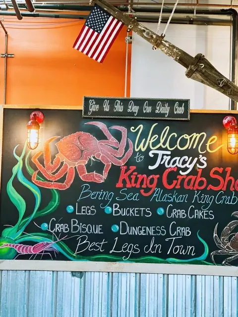 Alaskan King Crab: A Once-in-a-Lifetime Taste Experience! 🦀❤️