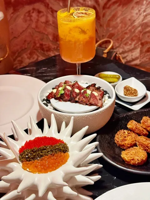 Toronto's Hidden Steakhouse Gem! Divine Steaks 🥩