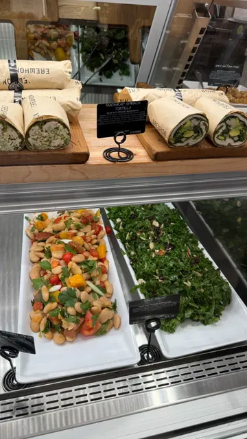 Erewhon｜Beverly Hills Luxury Grocery Store Visit｜Hollywood 🍓✨