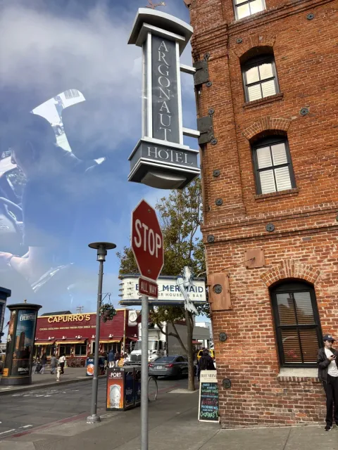 The Argonaut Hotel: Where the Staff Makes All the Difference! 🌟