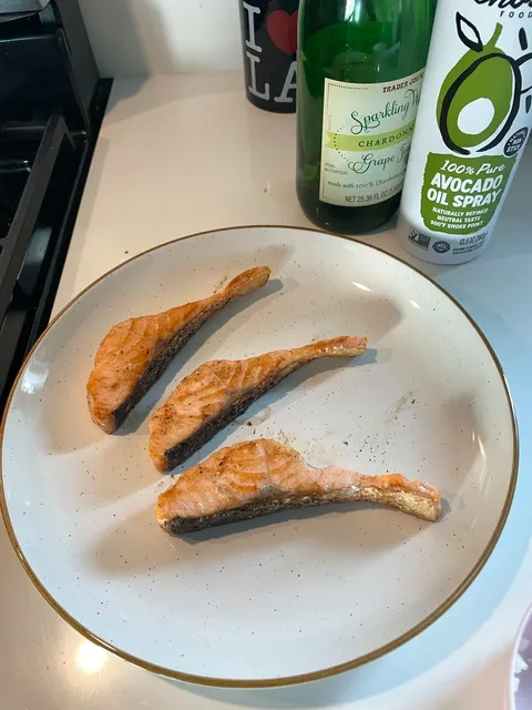 🇺🇸 Must-Try Student Recipe｜Who Can Resist Buttery Pan-Seared Salmon?