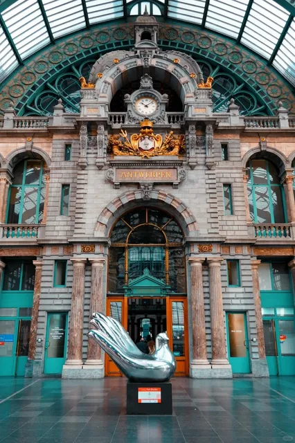 🇧🇪 Antwerp | Where Sacred Meets Avant-Garde