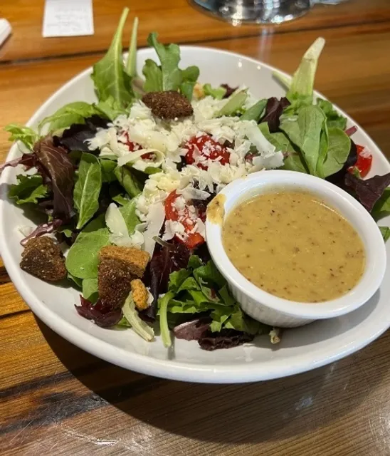 The Perfect Blend of Craft Beer and Great Food!