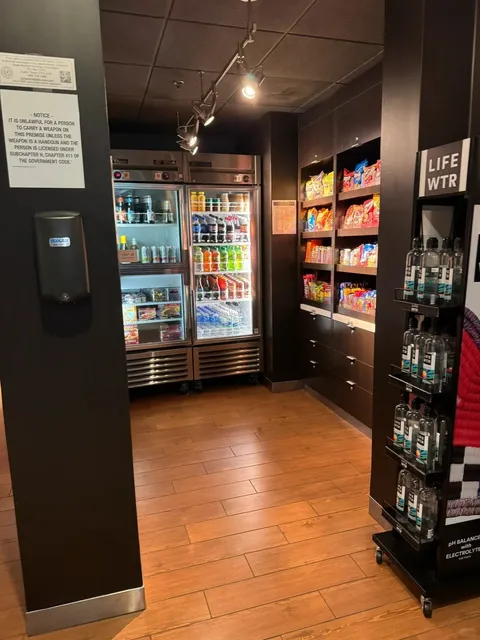 Dallas (Arlington) | A Hidden Gem Near Six Flags! 🎢