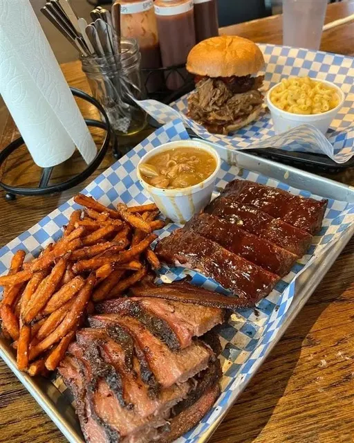 Seattle | 🍖 This BBQ Spot is Incredibly Delicious