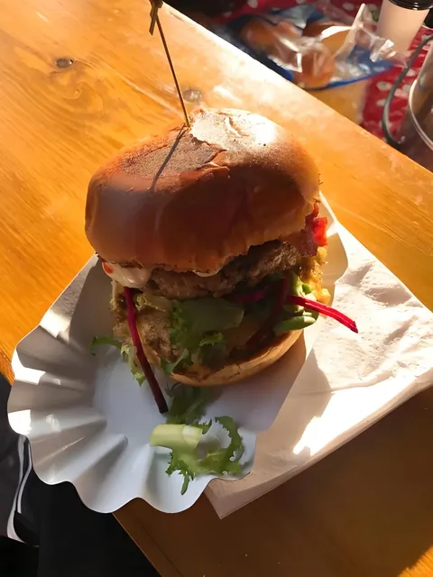 🇬🇧 Notting Hill, London: Where Movie Magic Meets Real-Life Color! 🌈