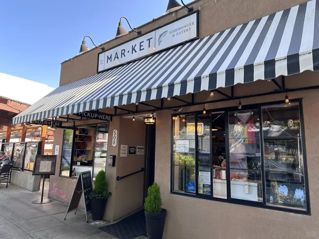 Seattle | Half-Day Trip to Edmonds