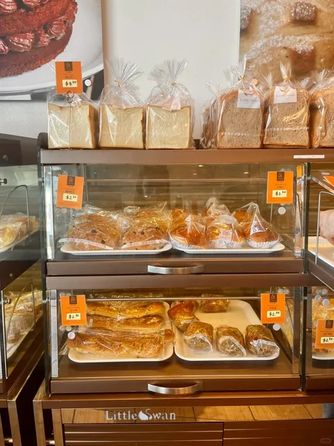 Alhambra coffee place --little swan bakery cafe