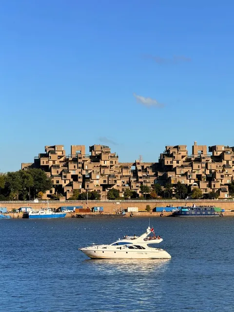 "The Little Paris of North America" — Montréal has arrived! 🤳🏼🏙