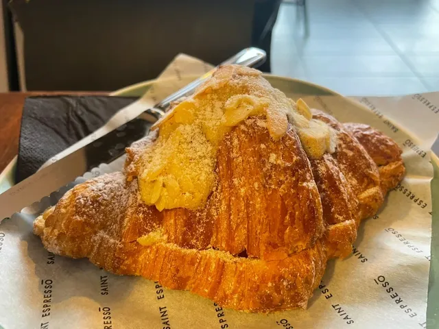 London's Specialty Coffee Gem: Saint Espresso！！！🖤🤍