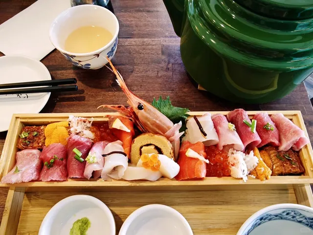 My Solo Dining Adventure in Vancouver: Toyokan Bowl 🍣✨