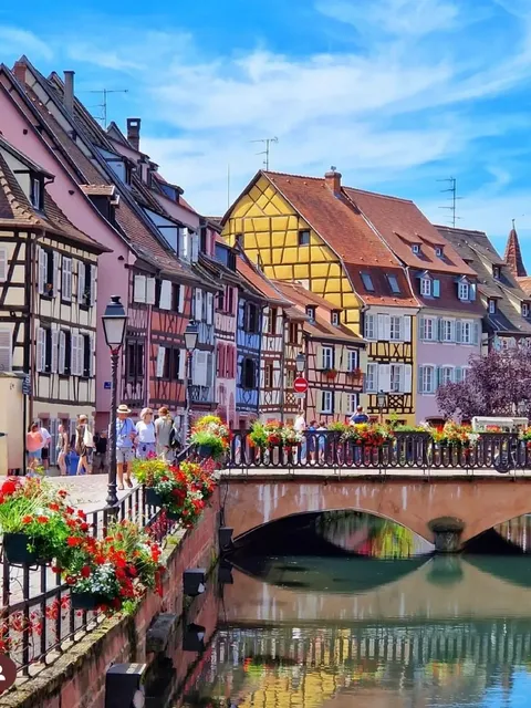 🇫🇷 Step into France’s Fairy Tale World for 860R+10h 🎈