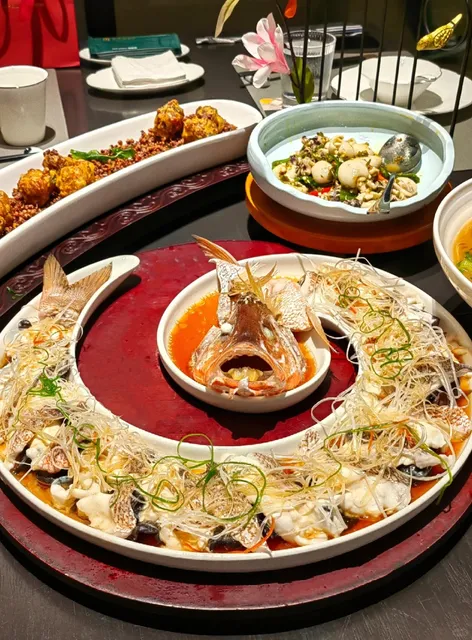 Singapore's CBD Sichuan cuisine... my perspective on spending has been shattered..