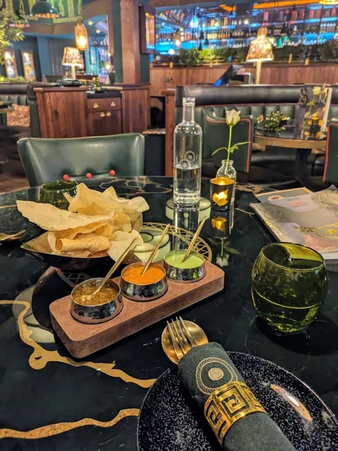 Birmingham Food | Qavali High Aesthetic Quality