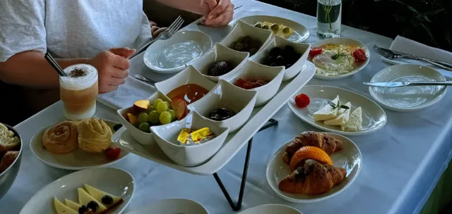 Bosnia & Herzegovina · Must-Visit Scenic Restaurants in Mostar 🌟