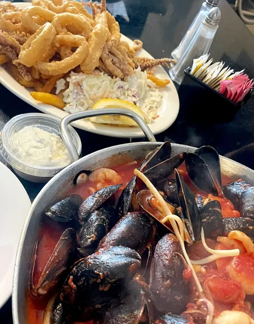 Super-sized seafood to achieve freedom of seafood!