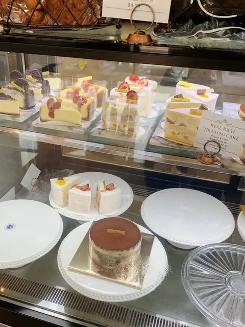 Atlanta Bakery Visit | Who Can Resist Cute Little Buns? 🥐💕