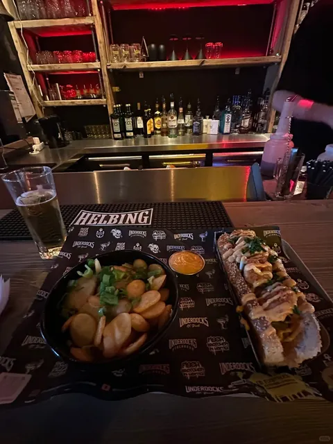 🇩🇪 Hamburg | No More German Hunks Can Make Me Stay