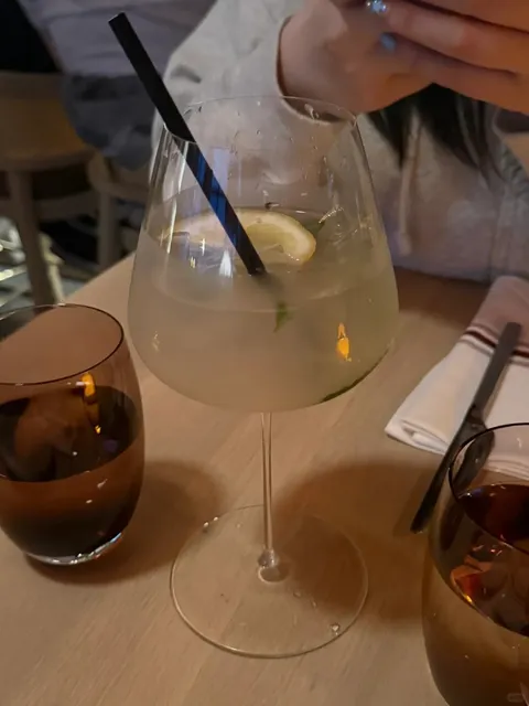 Challenge: Eating at 100 Halifax Restaurants – 33/100