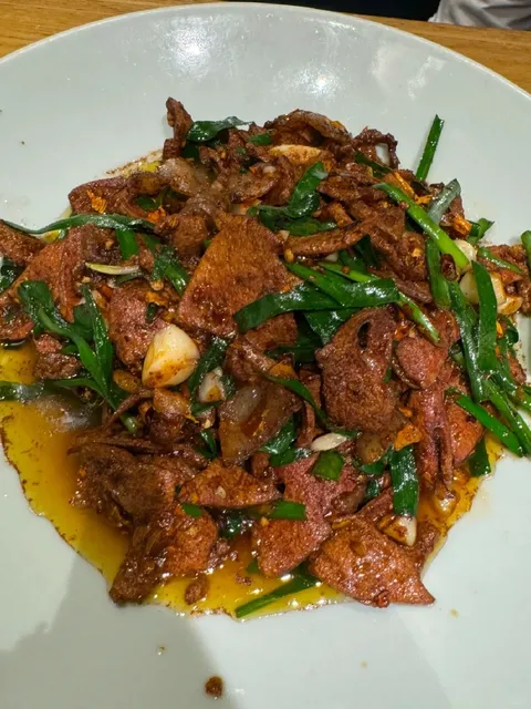 UNBELIEVABLE! This Chicago Hunan spot 